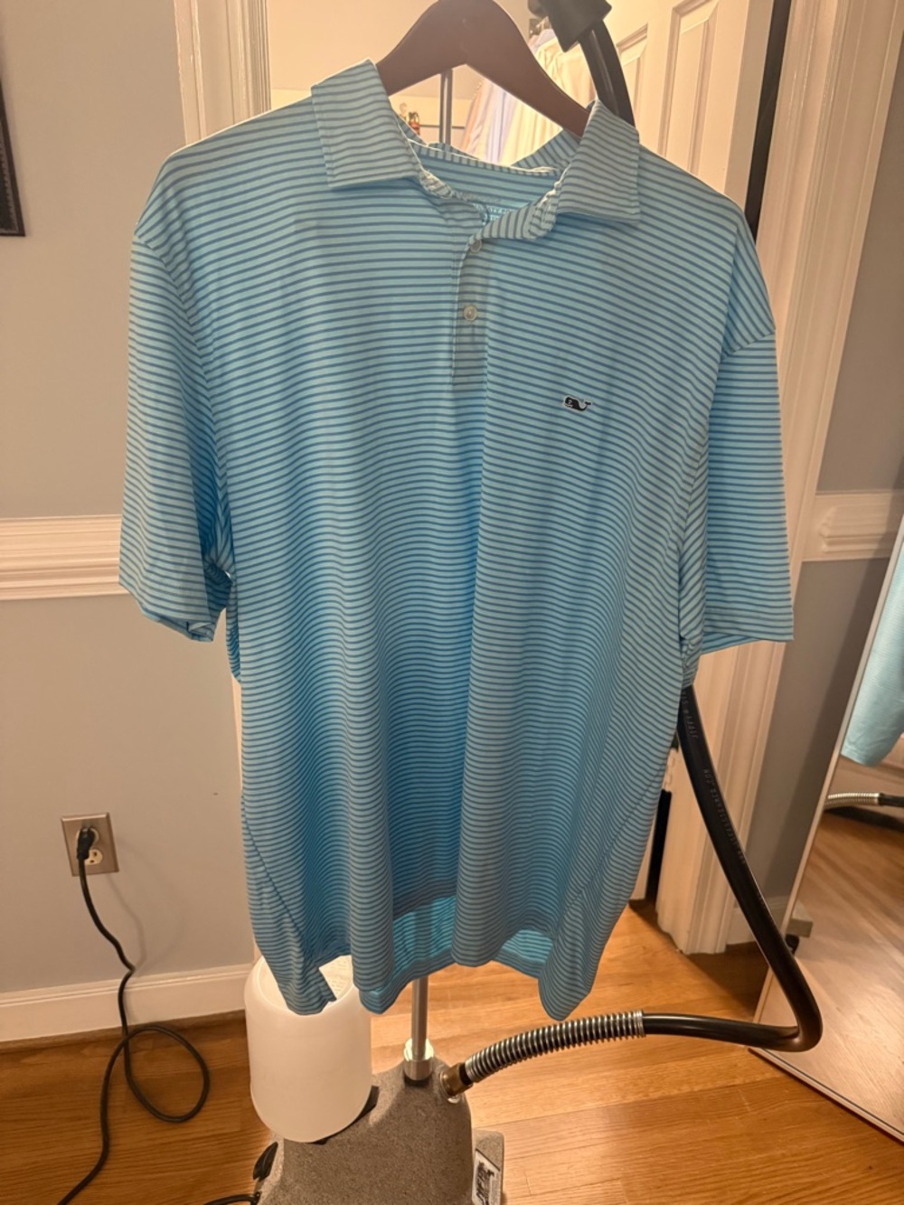 VGUC Vineyard Vines “On the Go Sankaty”Men's Teal with Blue Striped Polo Shirt